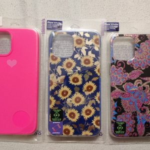 Lot De 3 Belles Coques De Protection Claire's Pour Iphone 12 pro max Neuf Coque